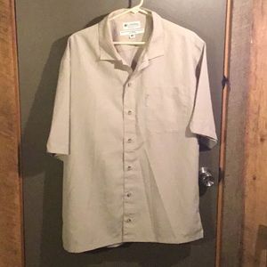 Columbia Sportswear Co. Medium Polo